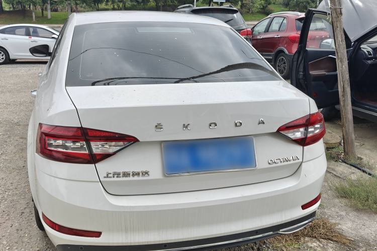 Used Skoda Octavia 2019 1.5L Automatic Smart Drive Luxury Edition China V Standard
