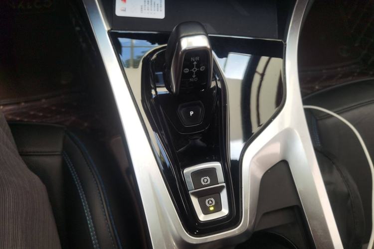 Used Lynk & Co 01 2017 2.0T Two-Wheel Drive Zhaopu Version
