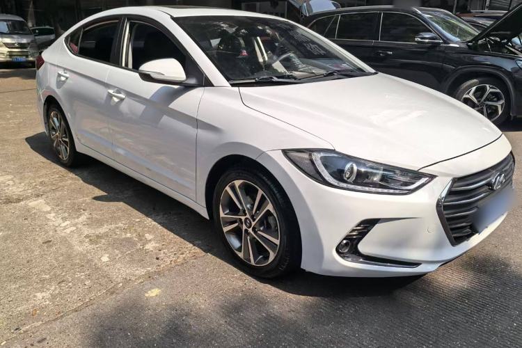 Used Hyundai Elantra 2016 1.6L Automatic ZhiXuan – Elite Version
