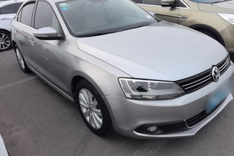 Used Volkswagen Sagitar 2014 1.6L Manual Comfort Model
