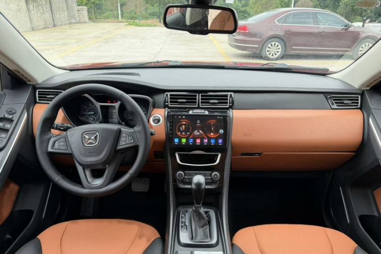 Used JMC Yusheng S330 2016 1.5L GTDi Automatic Two-Wheel Drive Fashion Edition
