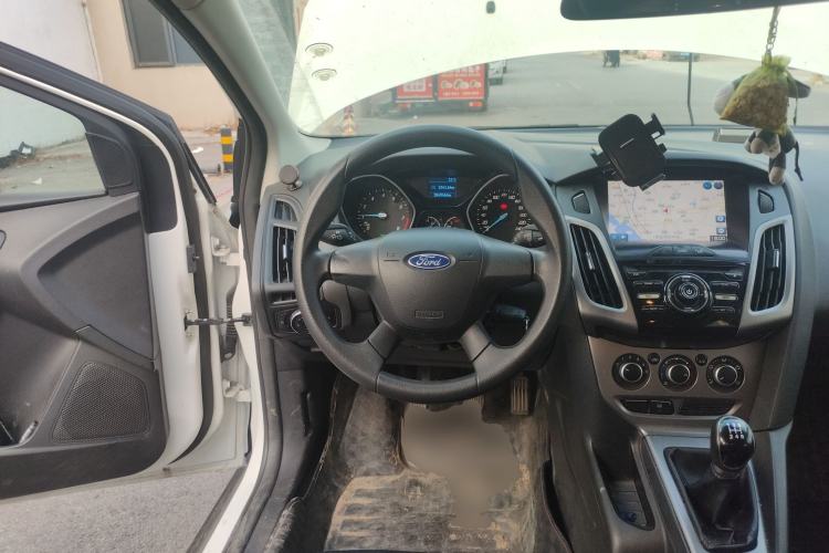 Used Ford Focus 2012 Hatchback 1.6L Manual Comfort Model
