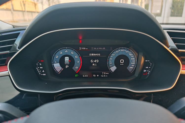 Used Audi Q3 2019 40 TFSI Fashion Dynamic Model
