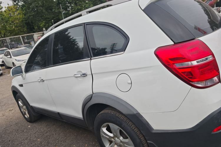 Used Chevrolet Captiva 2015 2.4L Two-Wheel Drive Urban Version 7 Seats

