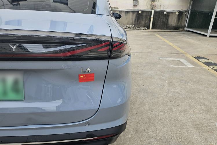 Used  L6 2023 60km PLUS
