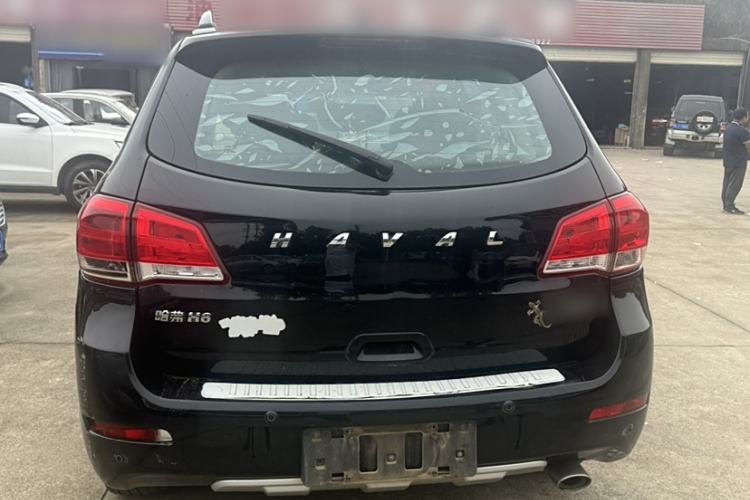 Used Haval H6 2016 Upgraded Model 1.5T Manual Two-Wheel Drive Elite Version