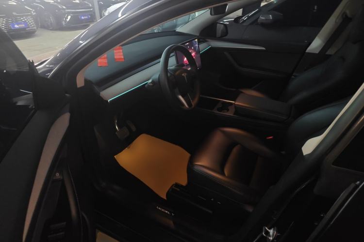 Used Tesla Model Y 2024 Rear-Wheel-Drive Version
