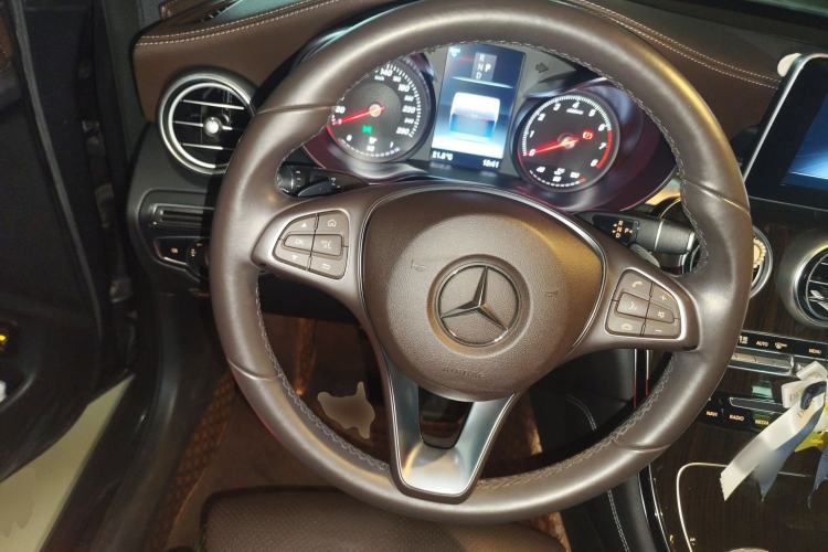 Used Mercedes-Benz GLC 2018 Facelifted GLC 260 4MATIC Dynamic Edition
