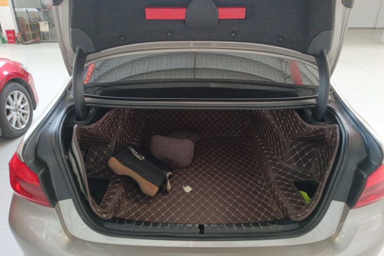 Used BMW 5 Series 2019 Facelifted 530Li Leading Edition Luxury Package
