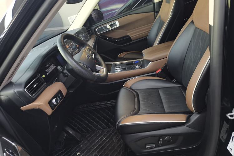 Used Ford Explorer 2023 EcoBoost 285 Four-Wheel Drive Titanium Edition 6 Seats
