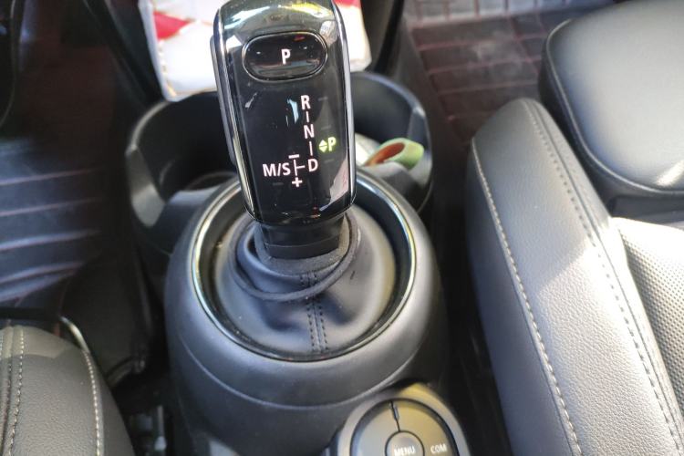 Used  MINI 2019 1.5T COOPER Classic Edition Five-Door Version
