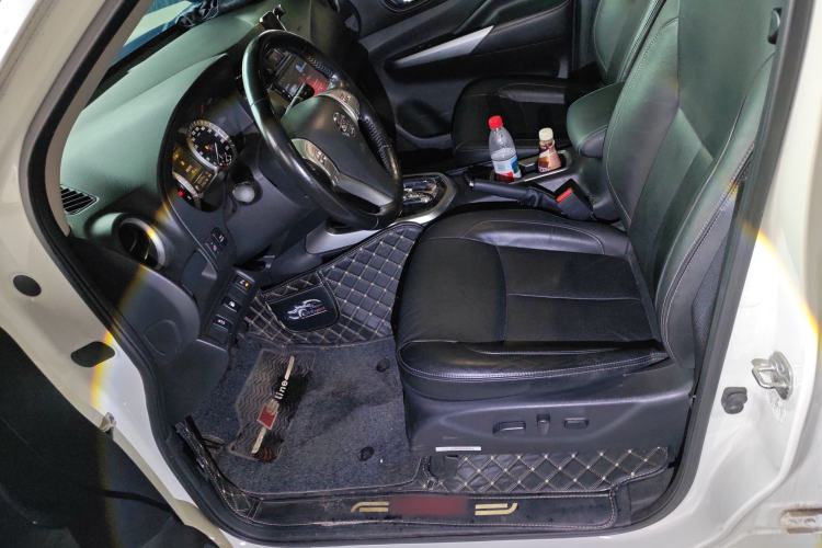 Used Nissan Terra 2018 2.5L Automatic 4x4 Flagship Edition