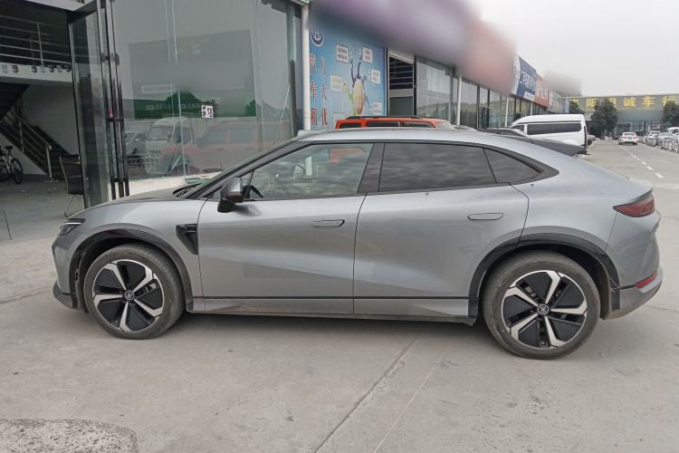 Used BYD Song L EV 2025 Intelligent Driving Version 662 km LiDAR Excellence Edition
