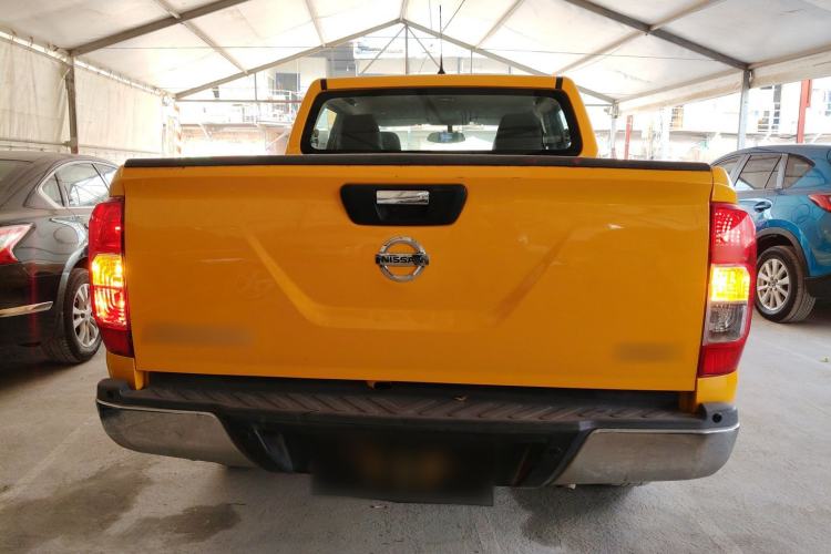 Used Nissan Navara 2019 2.5L Manual Two-Wheel Drive Comfort Version China VI QR25