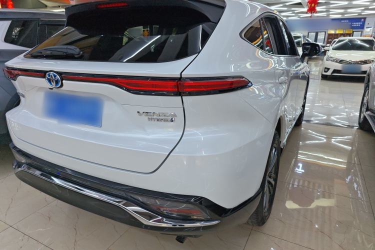 Used Toyota Venza 2022 Dual-Engine 2.5L CVT Two-Wheel Drive Luxury Edition
