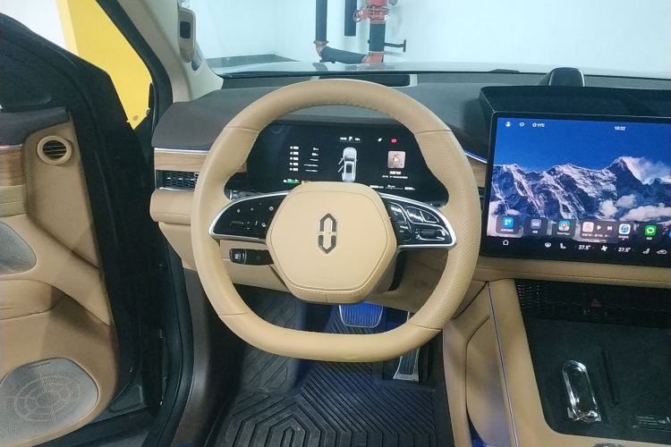 Used Hima AITO M7 2024 1.5T Rear-Drive Plus Version 5 Seats
