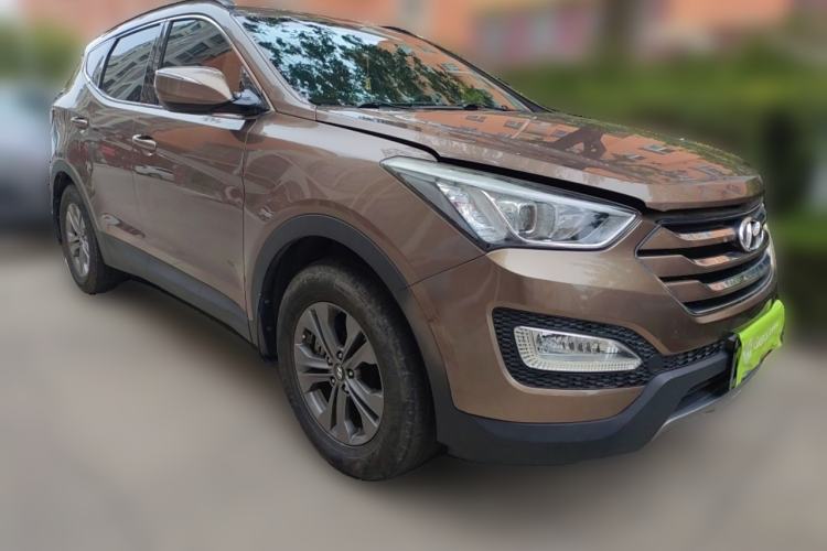 Used Hyundai Santa Fe 2013 2.4L Manual Two-Wheel Drive Comfort Version
