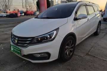 Used Baojun 310W 2017 1.5L Manual Fashion Model China V
