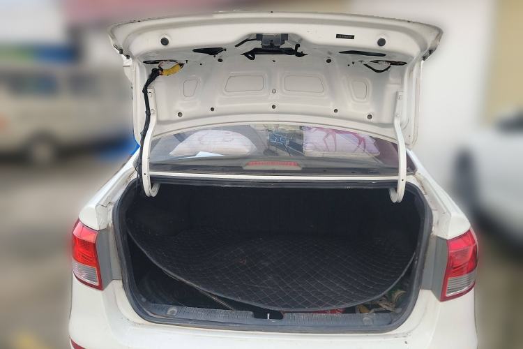 Used Kia K2 2015 Sedan 1.4L Automatic GLS
