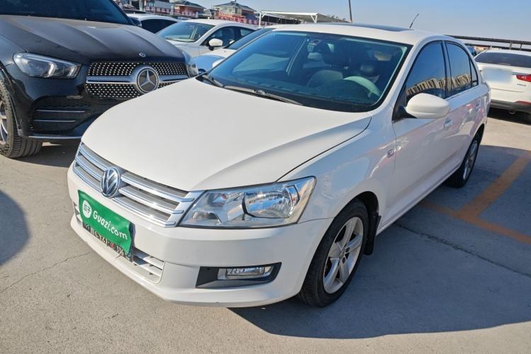 Used Volkswagen Santana 2015 1.4L Manual Comfort Edition

