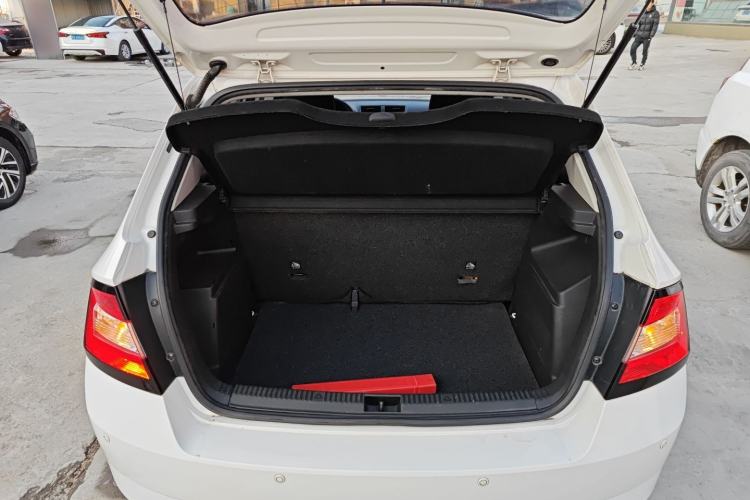 Used Skoda Fabia 2015 1.4L Automatic Front-Drive Model