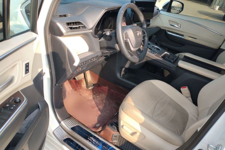 Used Toyota Granvia 2023 2.5L Hybrid Prestige PLUS Edition