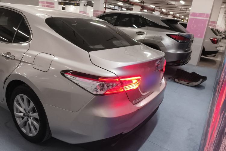 Used Toyota Camry 2019 Revised Version 2.0G Luxury Edition