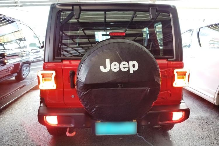 Used  Wrangler 2019 2.0T Sahara Four-Door Version China VI Emission Standard
