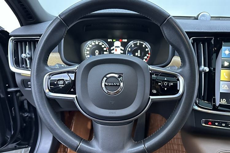 Used Volvo S90 2021 B5 Zhiyi Luxury Edition
