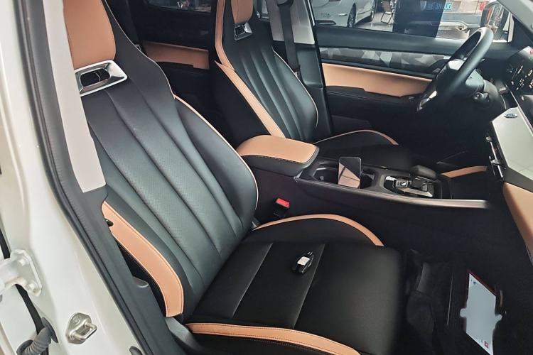 Used Geely Auto Haoyue PRO 2024 1.5T DCT Zongheng+
