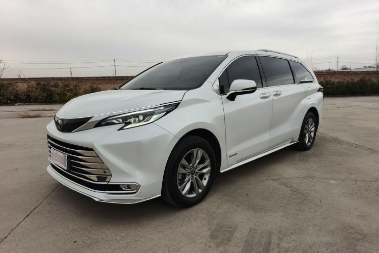Used Toyota Sienna 2021 2.5L Hybrid Ultimate Edition