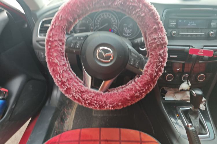 Used Mazda Atenza 2015 2.0L Blue Sky Fashion Edition