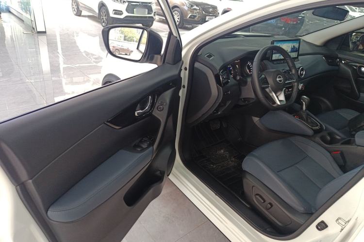 Used Nissan Qashqai 2025 Honor 2.0L CVT XV+ Leading Edition
