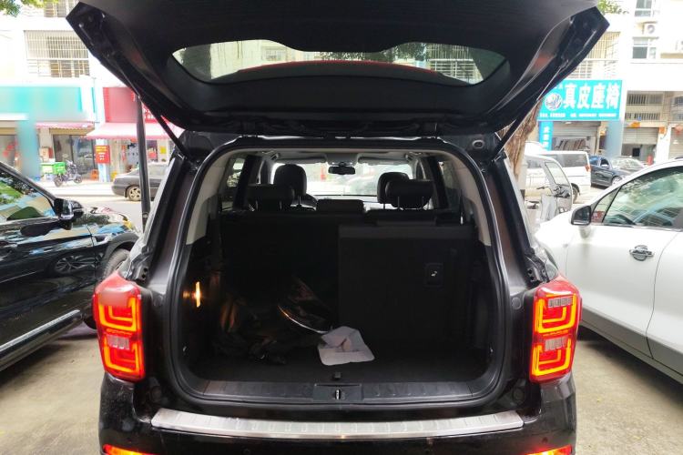 Used GAC Trumpchi GS8 2017 320T Two-Wheel Drive Luxury Smart Connectivity Version (7 Seats)