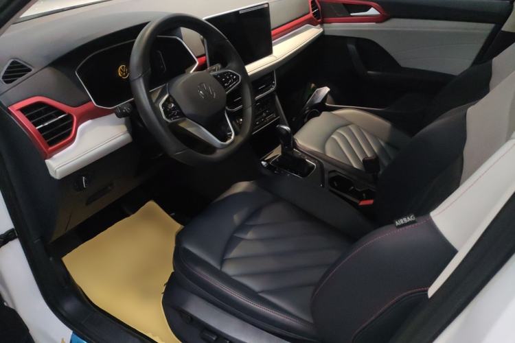 Used Volkswagen Tharu 2023 300TSI Two-Wheel-Drive Moon Luxury Edition
