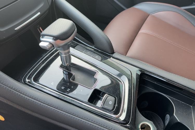 Used Dongfeng Aeolus AX7 2018 Classic 1.6T Automatic Elite Model