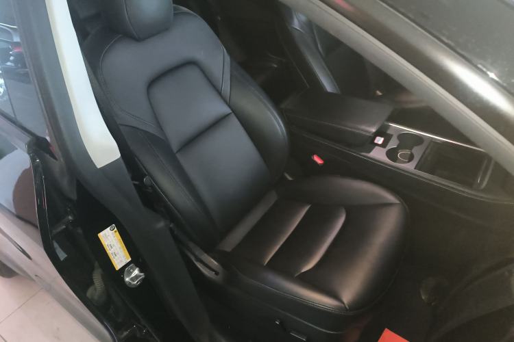 Used Tesla Model Y 2022 Rear-Wheel-Drive Version