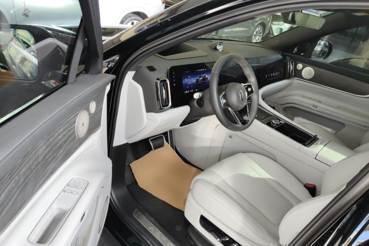 Used Hima AITO M9 2024 Range-Extended Ultra Version 52 kWh 6-Seater Model
