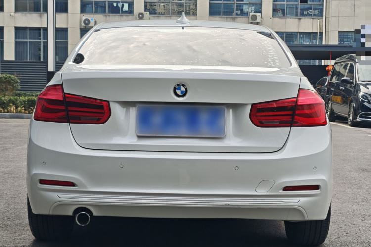 TDK.VehicleDetails.img