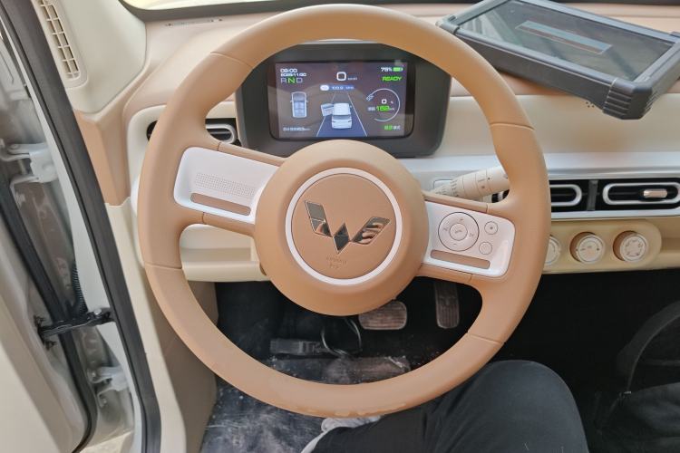 Used Wuling Hongguang MINIEV 2024 3rd Generation 215km Youth Edition
