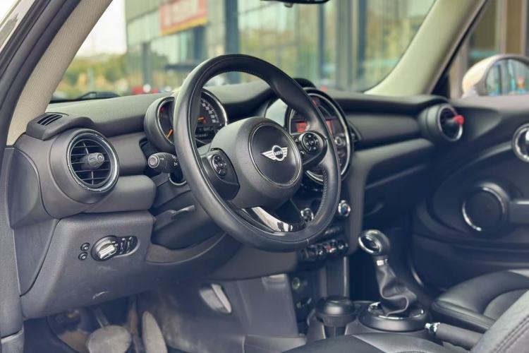 Used  MINI 2014 1.2T ONE+
