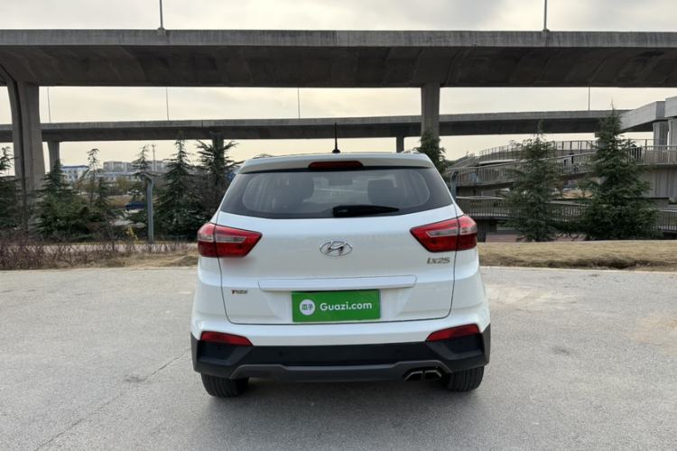 Used Hyundai ix25 2016 1.6T Dual-Clutch Two-Wheel Drive Smart GLS Model
