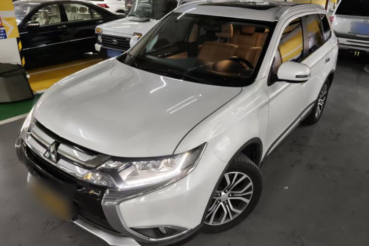 Used Mitsubishi Outlander 2016 2.4L 4x4 Elite Edition 5 Seats