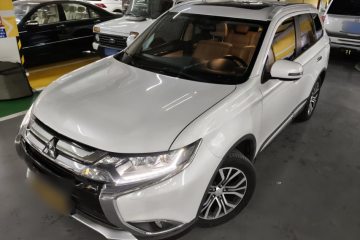 Used Mitsubishi Outlander 2016 2.4L 4x4 Elite Edition 5 Seats