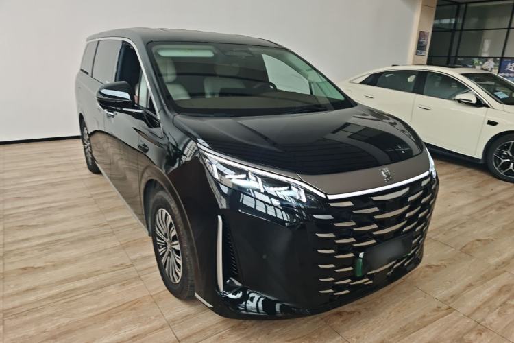 Used BYD Xia 2025 DM-i 1.5T 180km Beyond Edition
