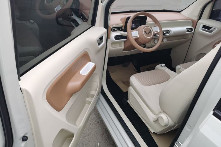 Used Wuling Hongguang MINIEV 2024 3rd Generation 215km Youth Edition
