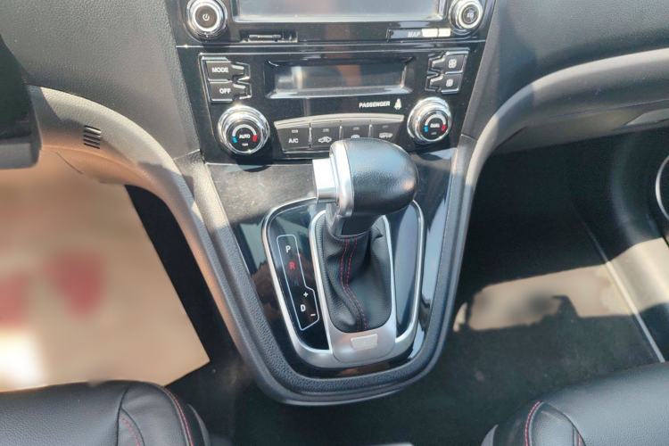 Used Haval H6 2016 Upgraded Model 1.5T Automatic Two-Wheel Drive Elite Version
