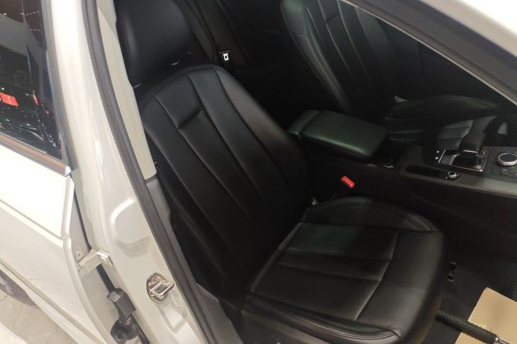 Used Audi A4L 2018 30th Anniversary Edition 40 TFSI Trendy Model
