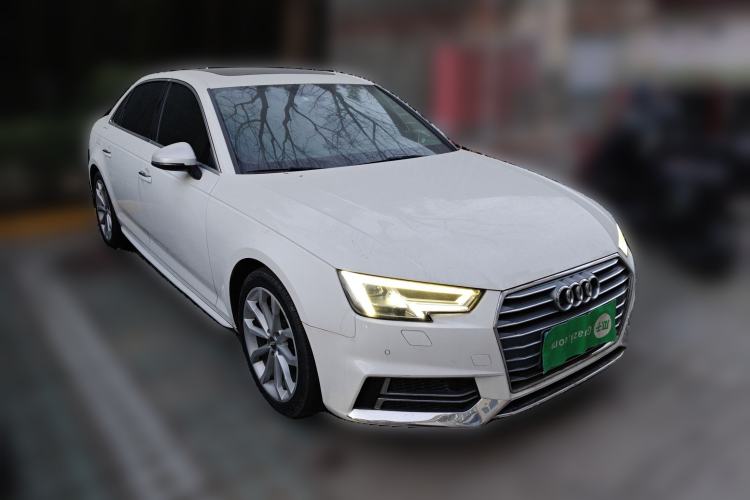 Used Audi A4L 2018 30th Anniversary Edition 40 TFSI Fashion Model
