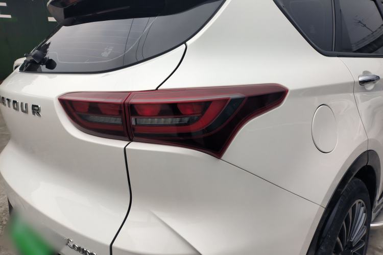 Used JETOUR X70 Coupe 2020 1.6T DCT CoolFuel 7-seater
